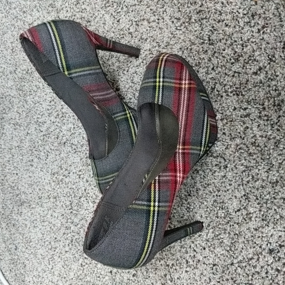 Women's pumps